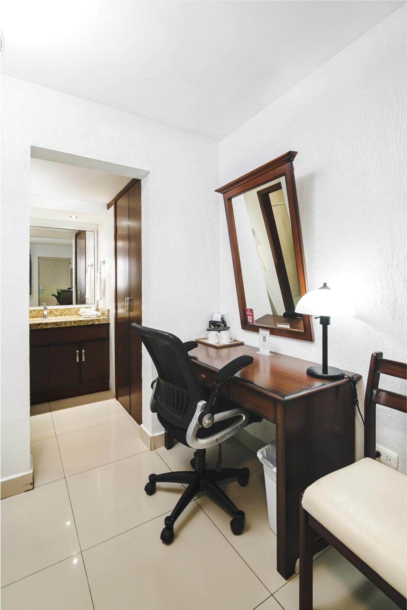 Best Western Plus San Jorge Ciudad Obregon Bagian luar foto